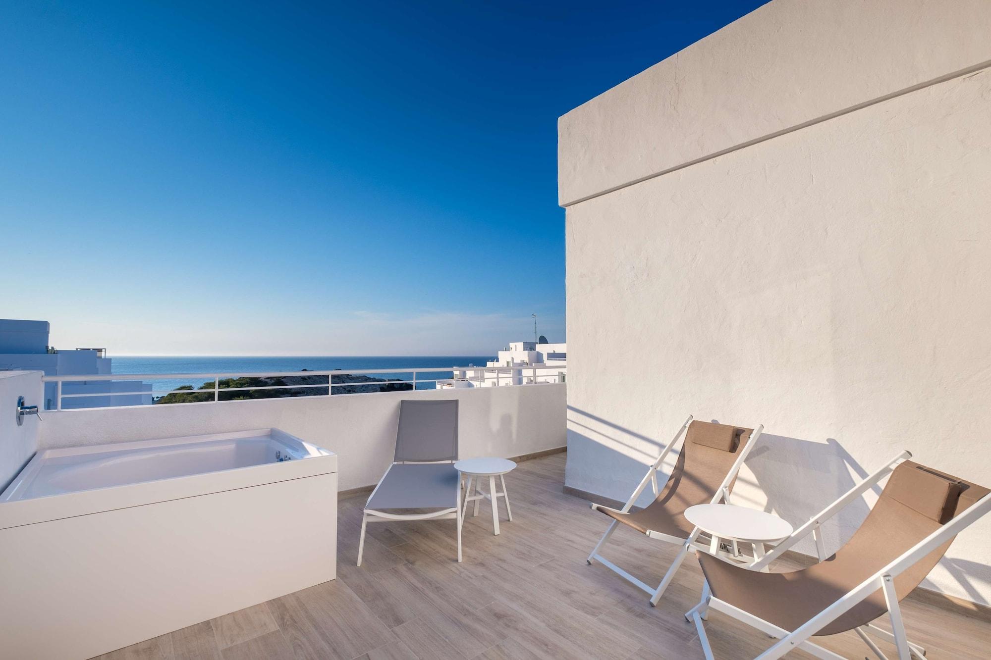 Отель Barcelo Portinatx - Adults Only Экстерьер фото