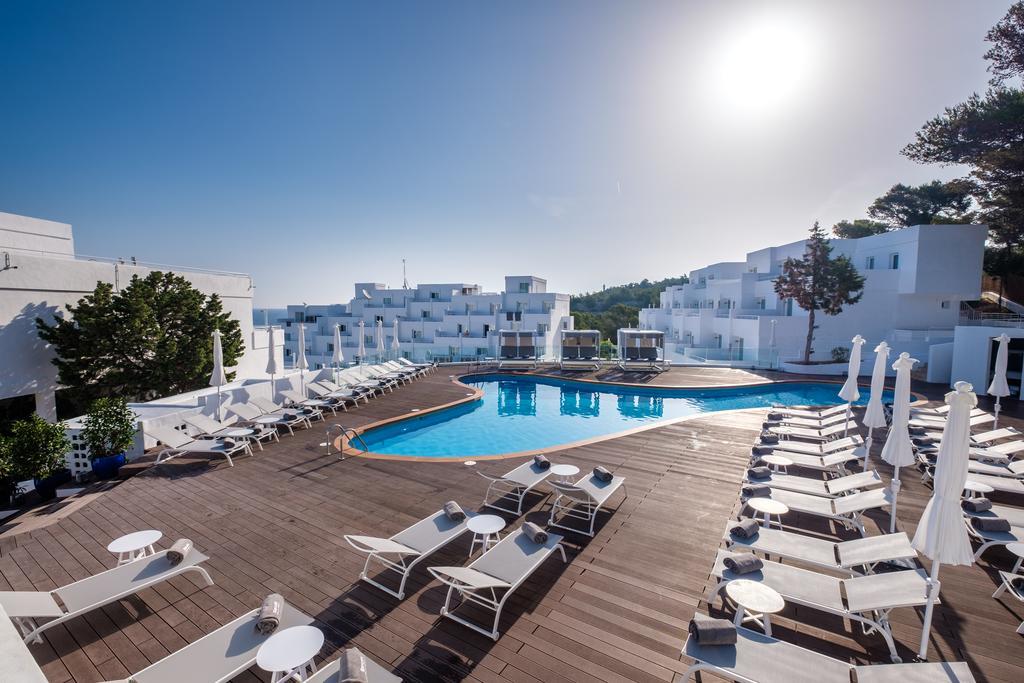 Отель Barcelo Portinatx - Adults Only Экстерьер фото